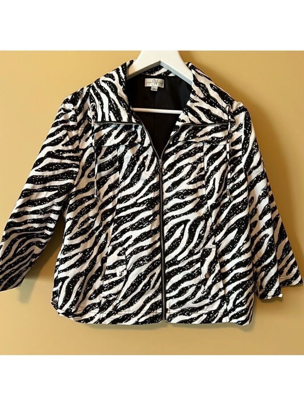 STUDIO WORKS animal print zebra zip jacket. Lined. XL.